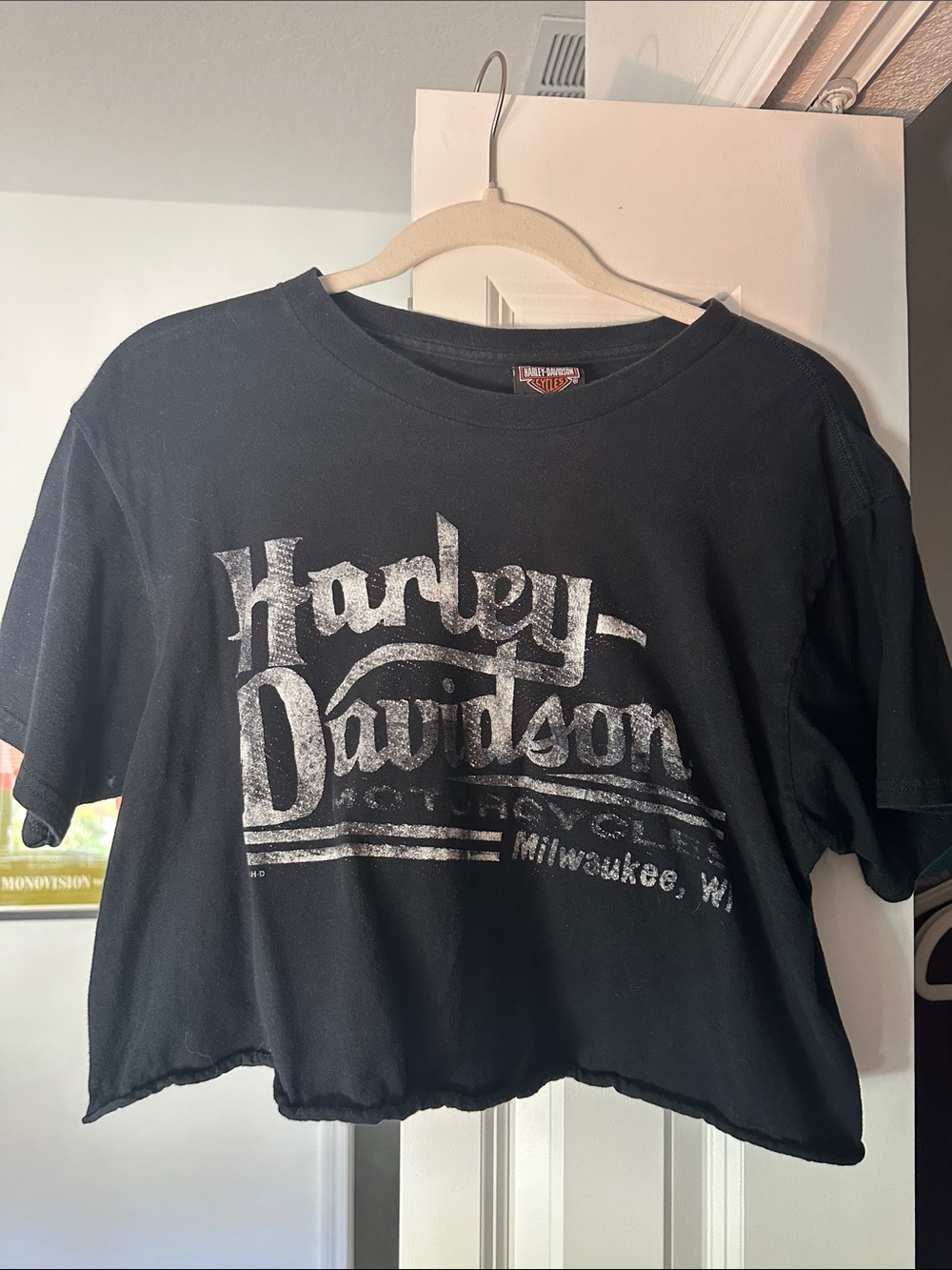Harley-Davidson Black Cropped Tee with Distressed Silver Logo